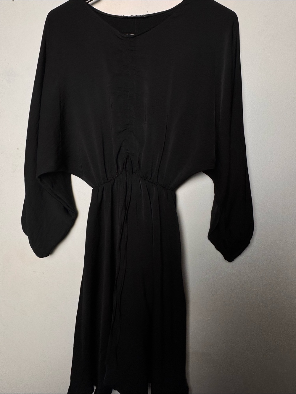 Fast Perry dress with waist sinching detail size-Xs